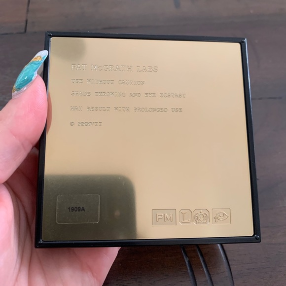 Pat McGrath Iconic Illumination Quad - Picture 4 of 4